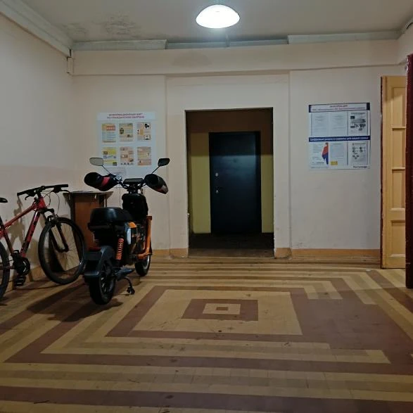 Нежилое помещение 13,2 кв.м. на 2-й Комсомольской ул.